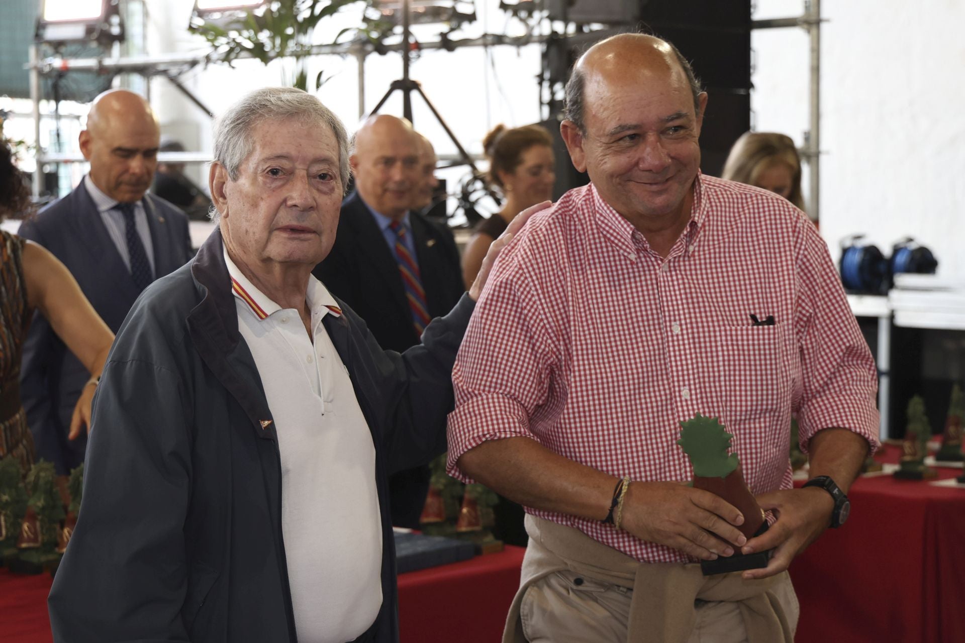 El Grupo Covadonga reconoce a sus socios