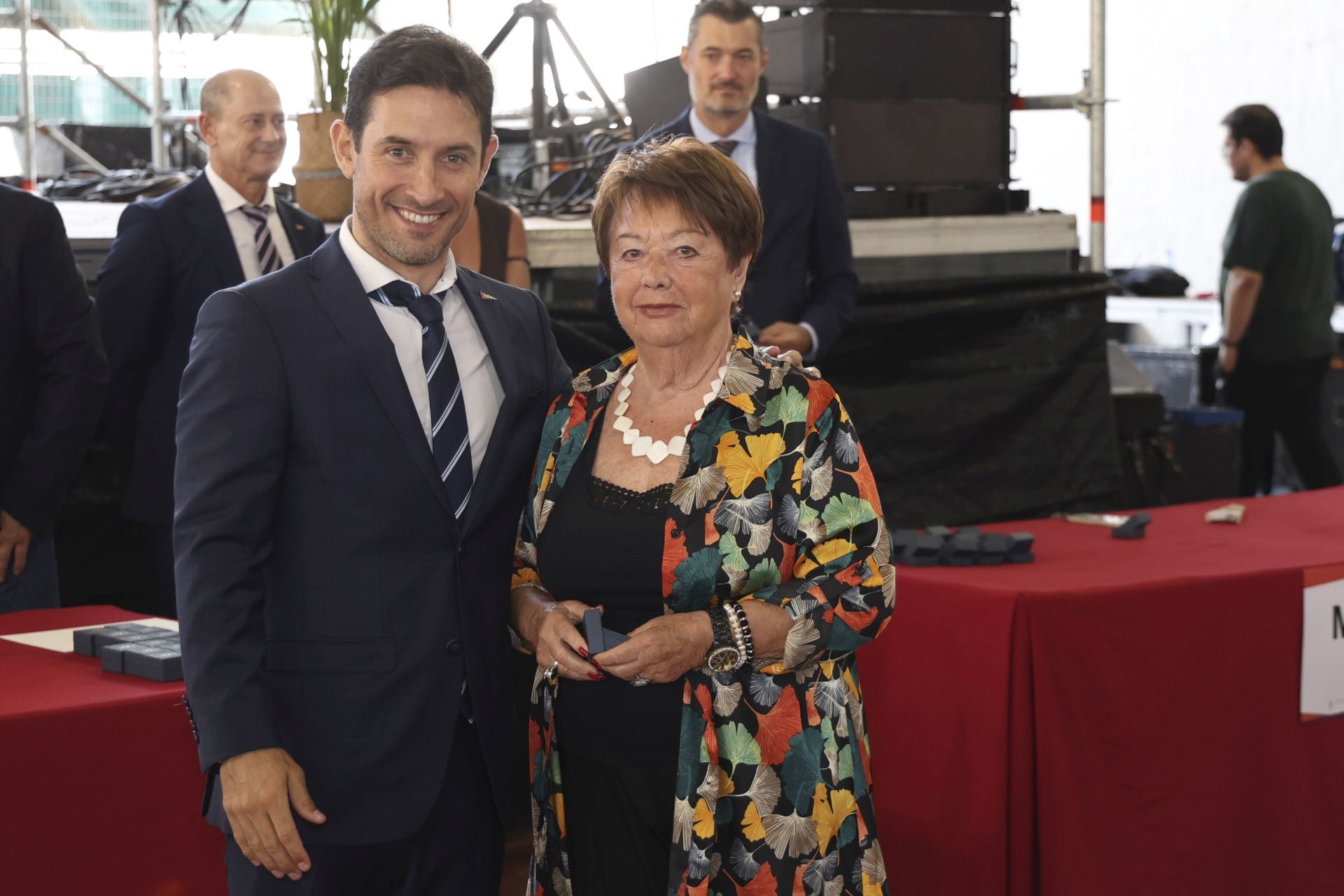 El Grupo Covadonga reconoce a sus socios