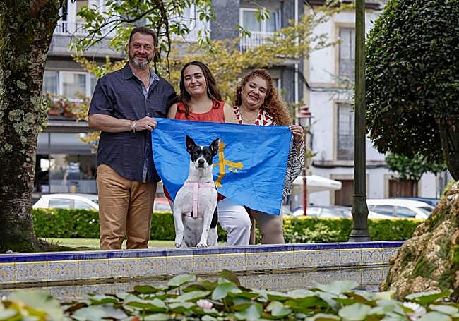 Rafael Rodríguez, Karen Rodríguez, Lorena López y Luna.