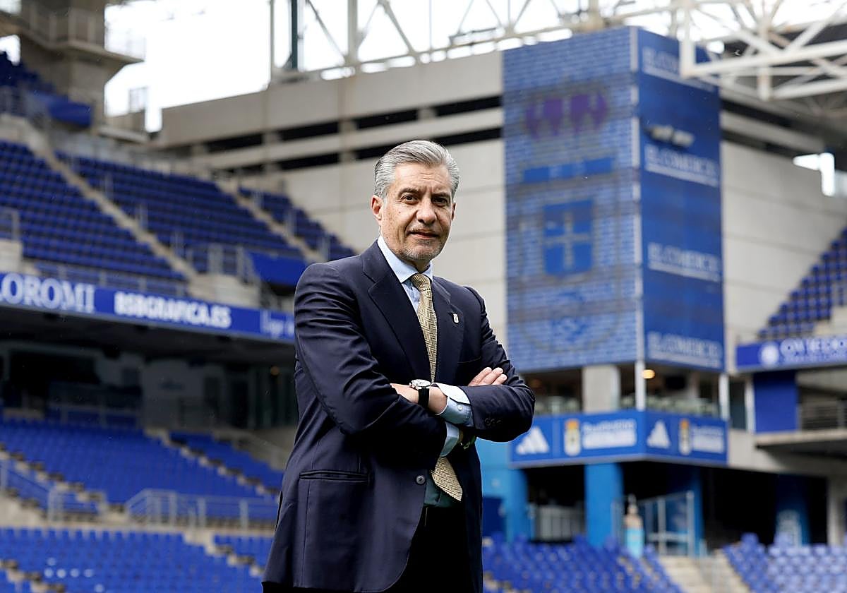 Martín Peláez, presidente del Real Oviedo, en el Carlos Tartiere.