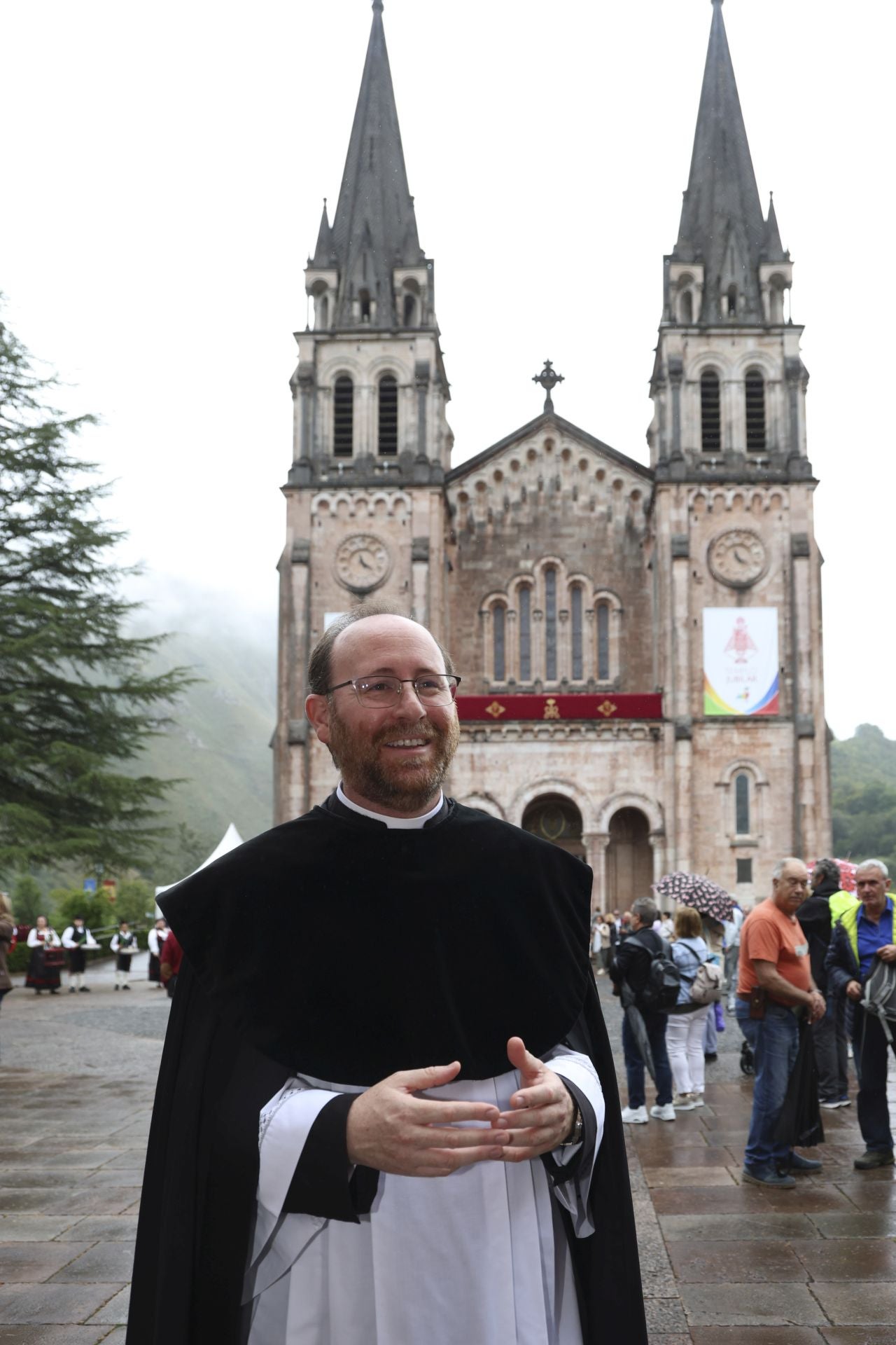 La misa en Covadonga por el Día de la Santina, en imágenes