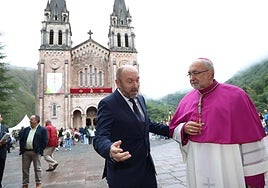 La misa en Covadonga por el Día de la Santina, en imágenes