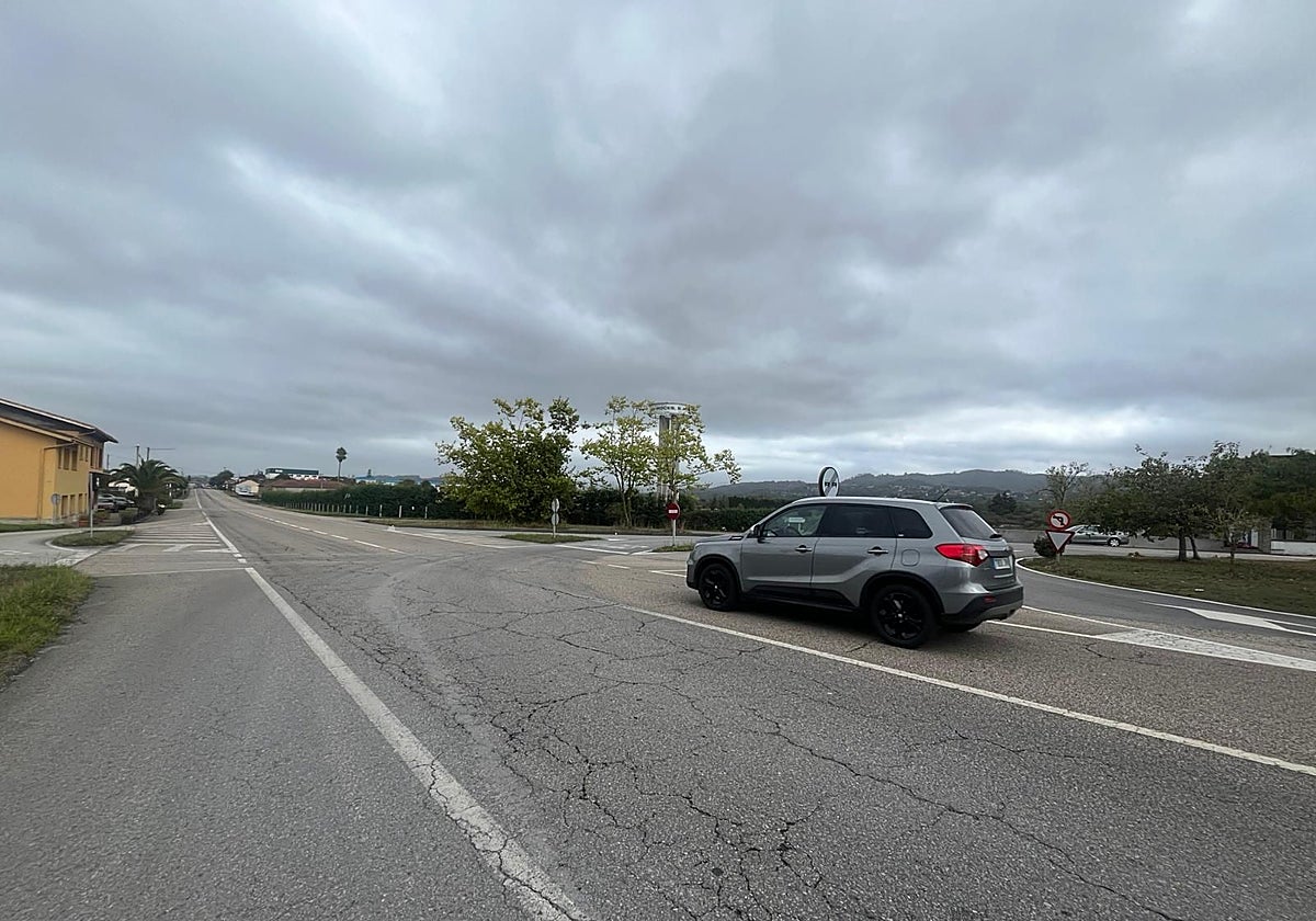 Carretera nacional 634a, donde se proyecta una glorieta de acceso al futuro parque de baterías.