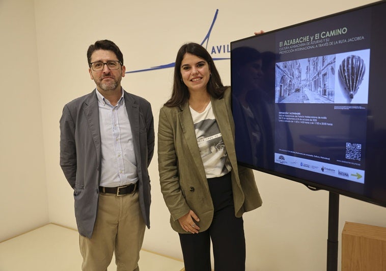 Avilés liga la artesanía tradicional del azabache con la historia del Camino de Santiago