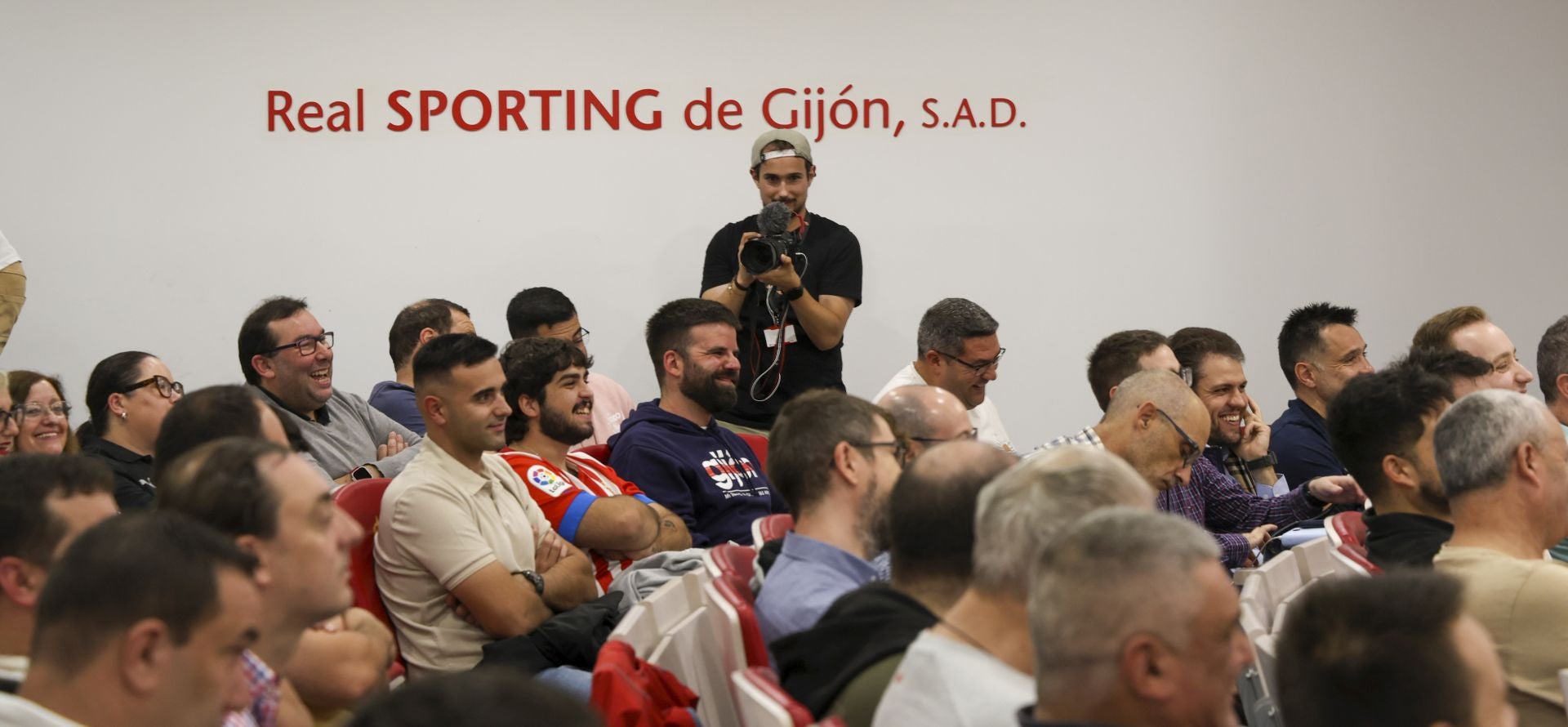 El foro de aficionados del Sporting, en imágenes