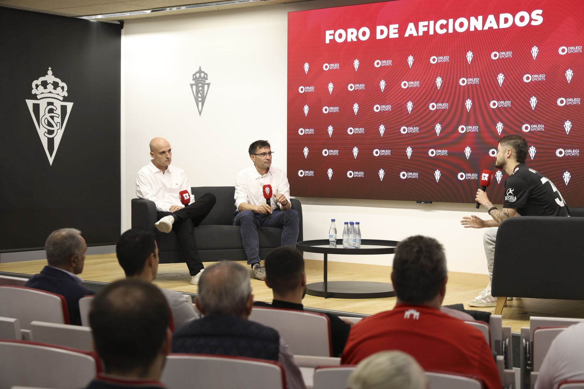 El foro de aficionados del Sporting, en imágenes