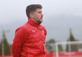 El técnico del Sporting Atlético, Samuel Baños.