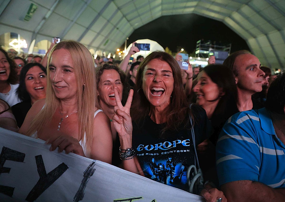 Imagen secundaria 1 - 6.000 voces corean &#039;The Final Countdown&#039; en Oviedo