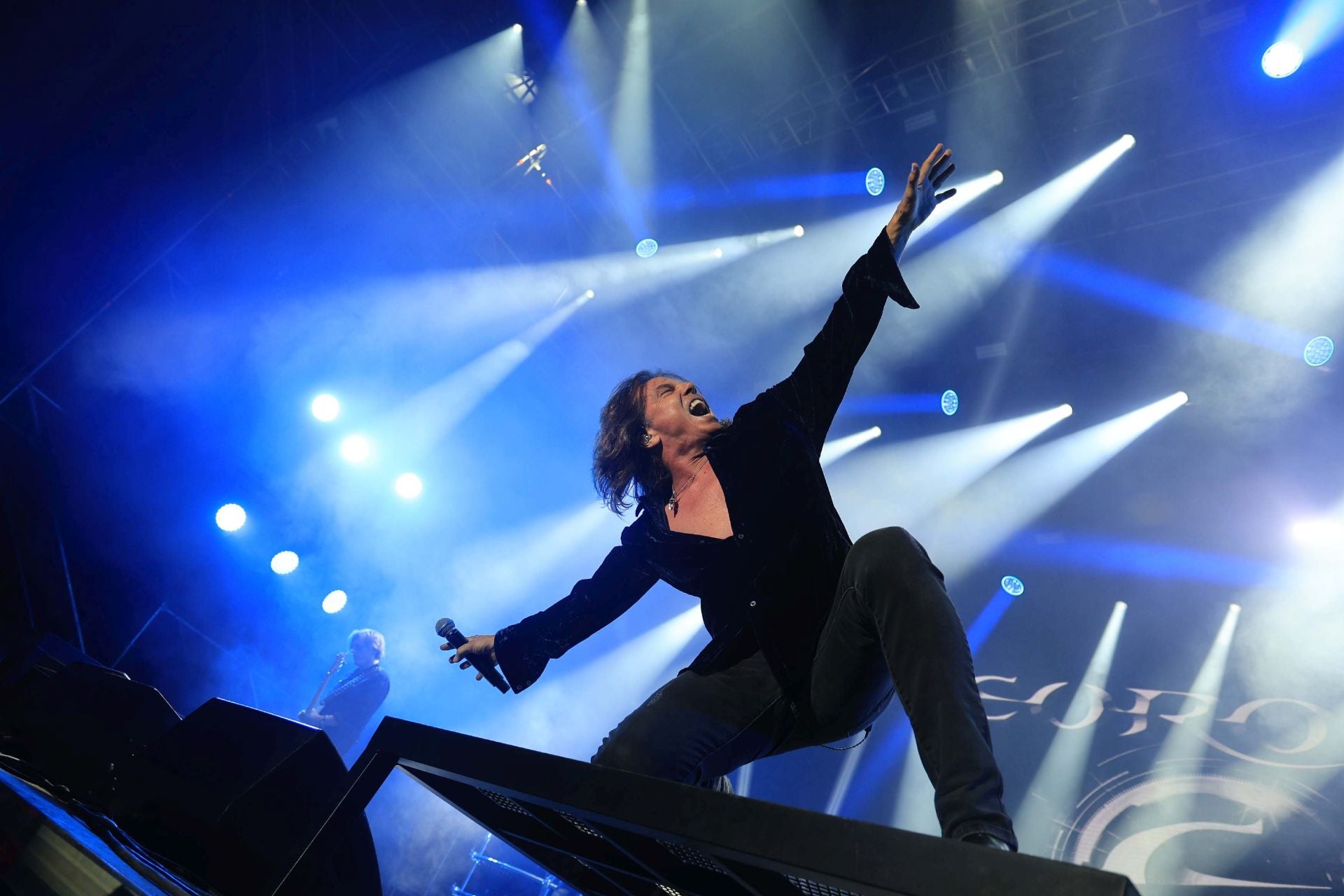 Europe agita Oviedo en San Mateo