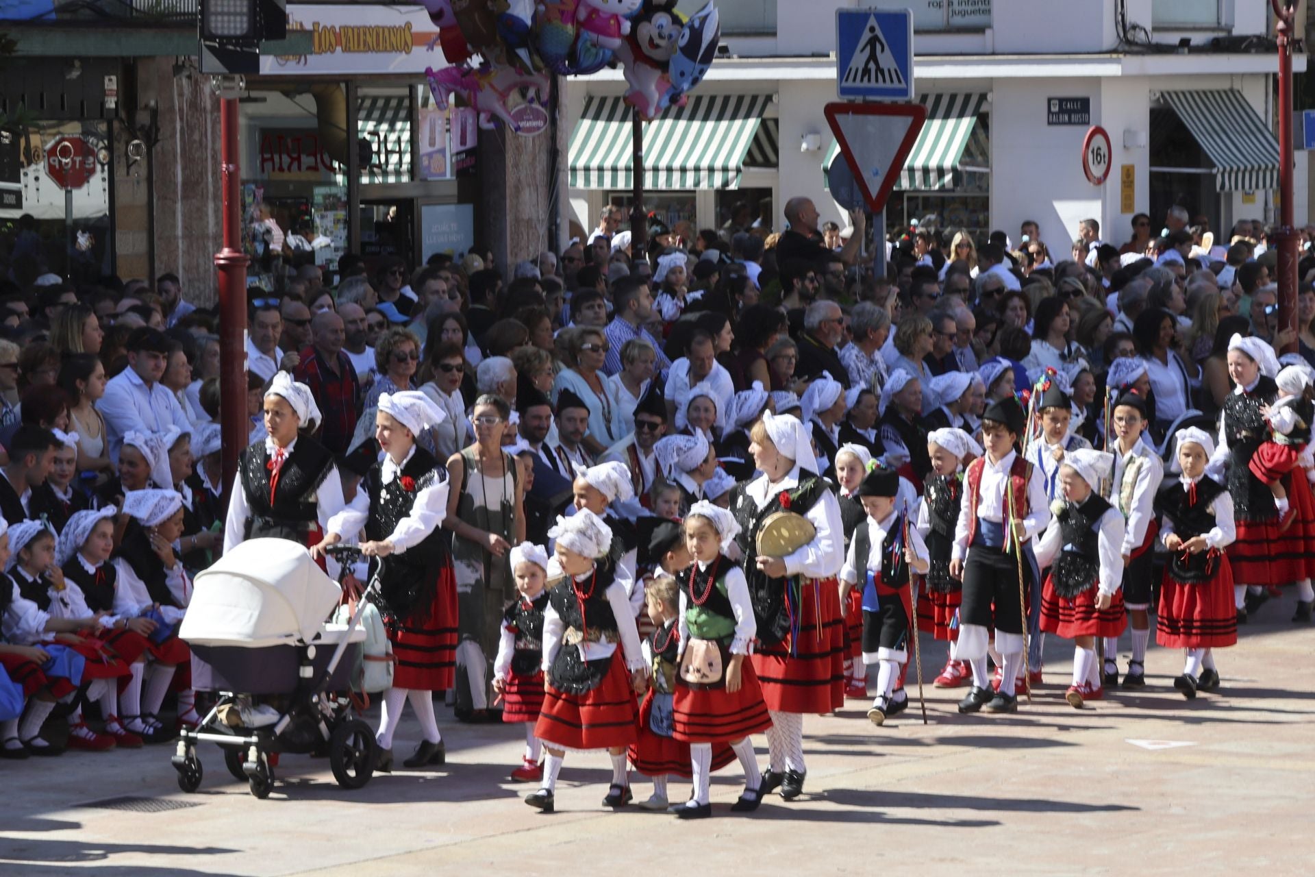 Villaviciosa celebra por todo lo alto el día grande de sus fiestas