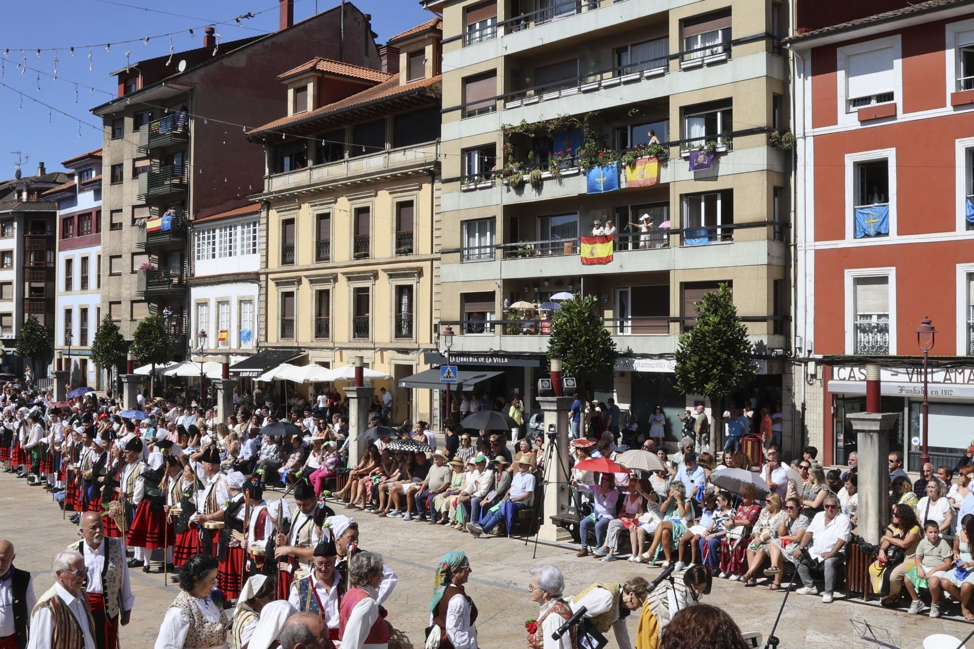Villaviciosa celebra por todo lo alto el día grande de sus fiestas