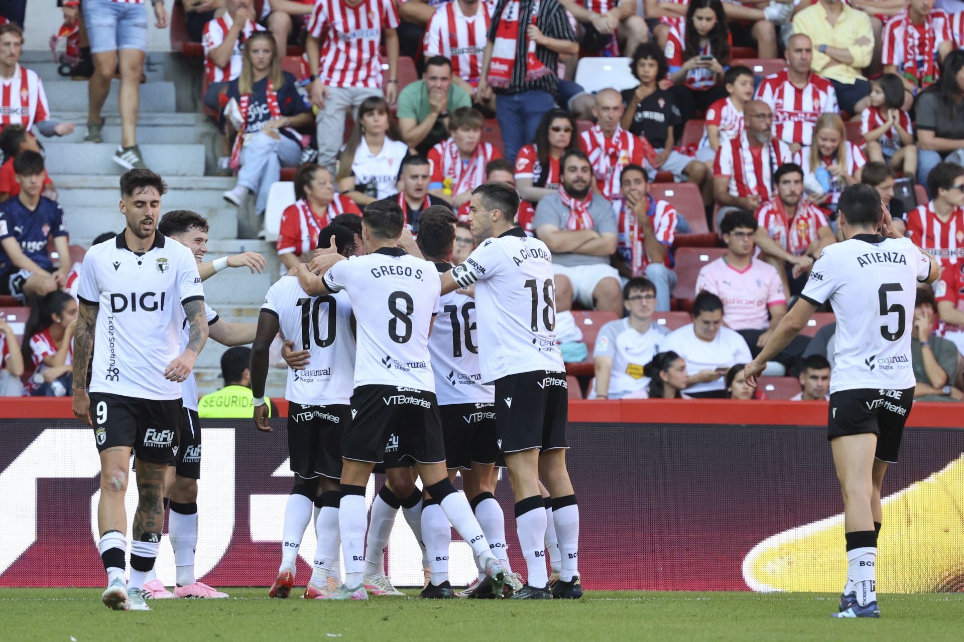 Las mejores jugadas del Sporting de Gijón - Burgos en imágenes