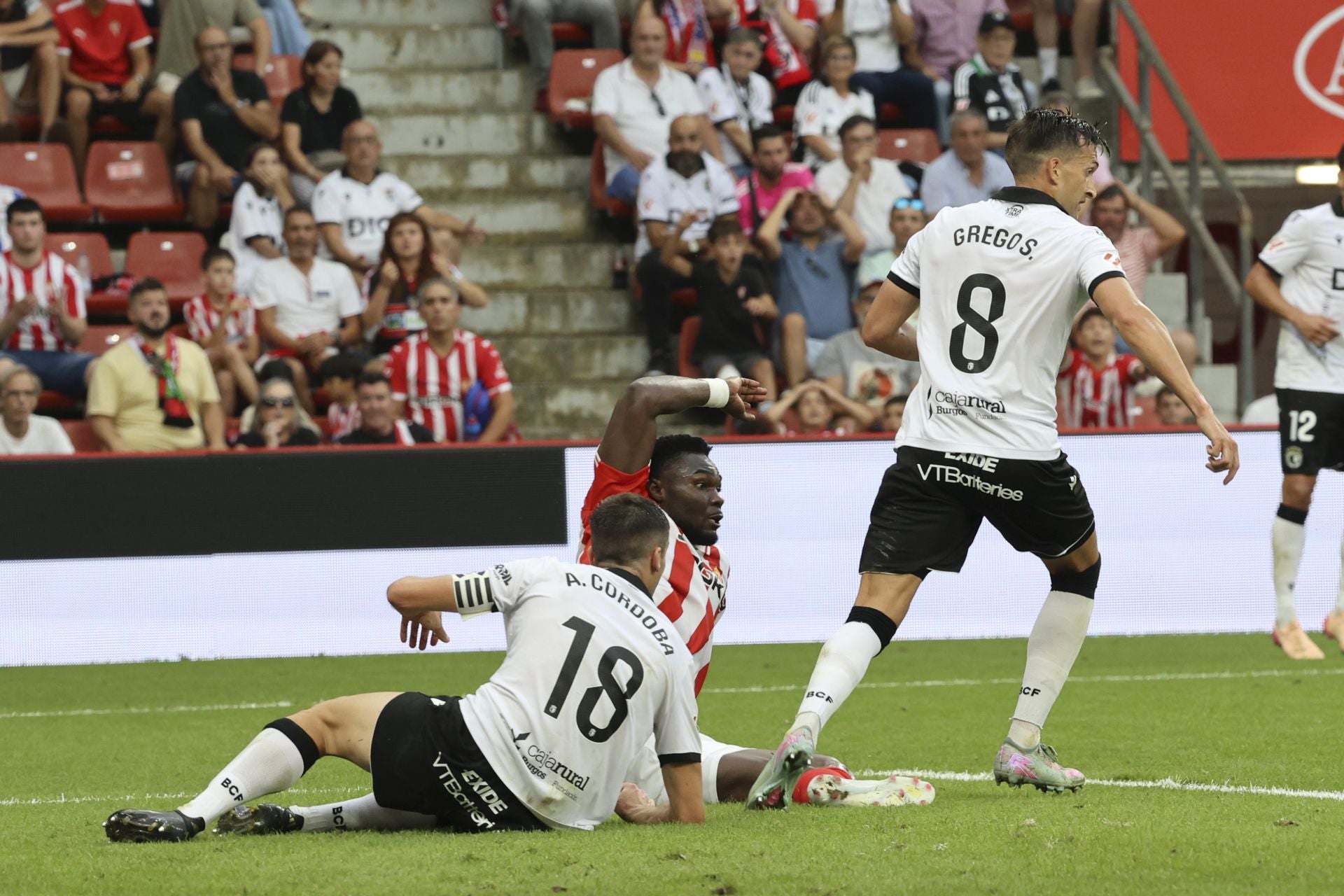 Las mejores jugadas del Sporting de Gijón - Burgos en imágenes