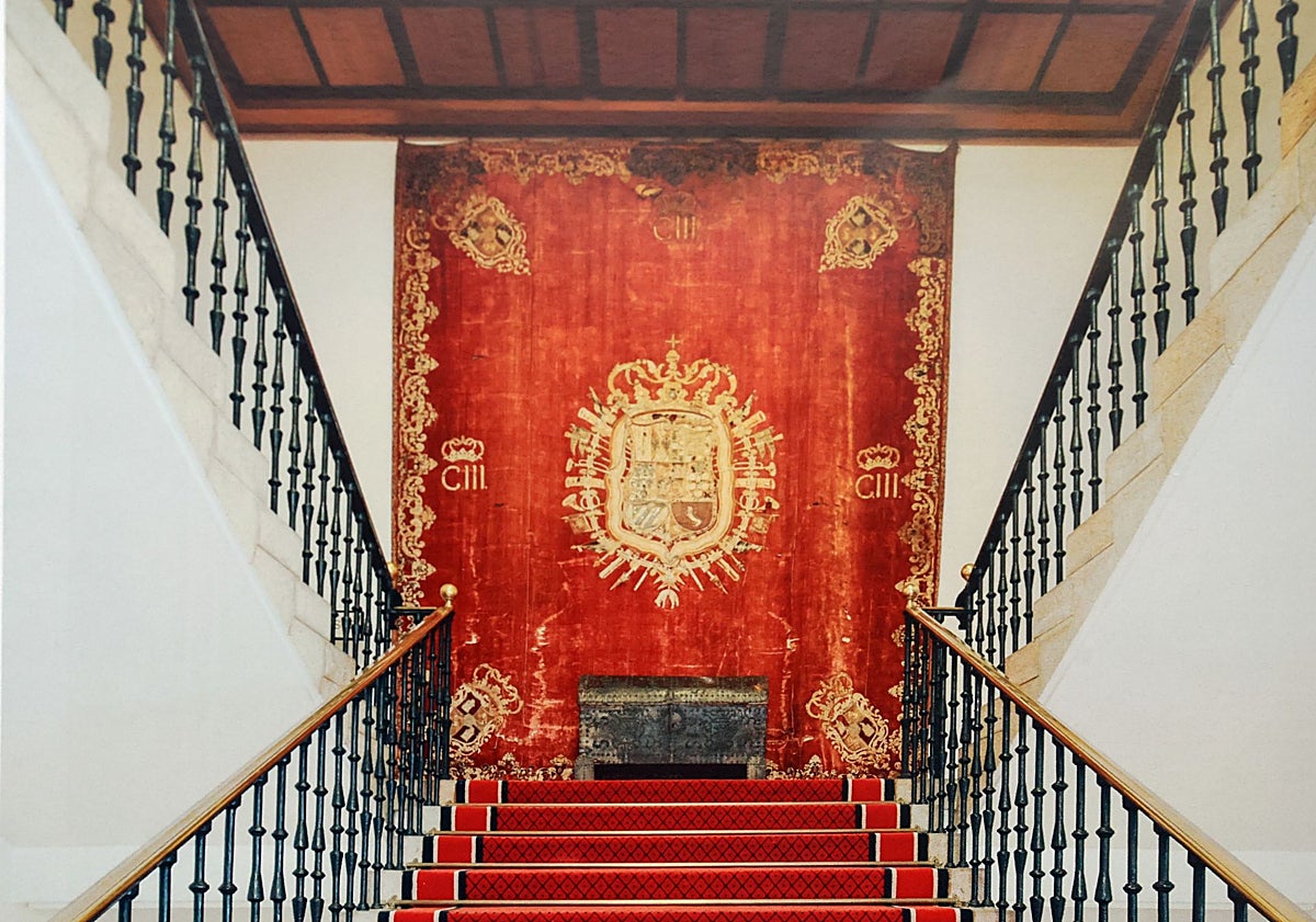 Imagen principal - El hotel de la Reconquista renueva el seguro de sus obras de arte, valoradas en dos millones de euros