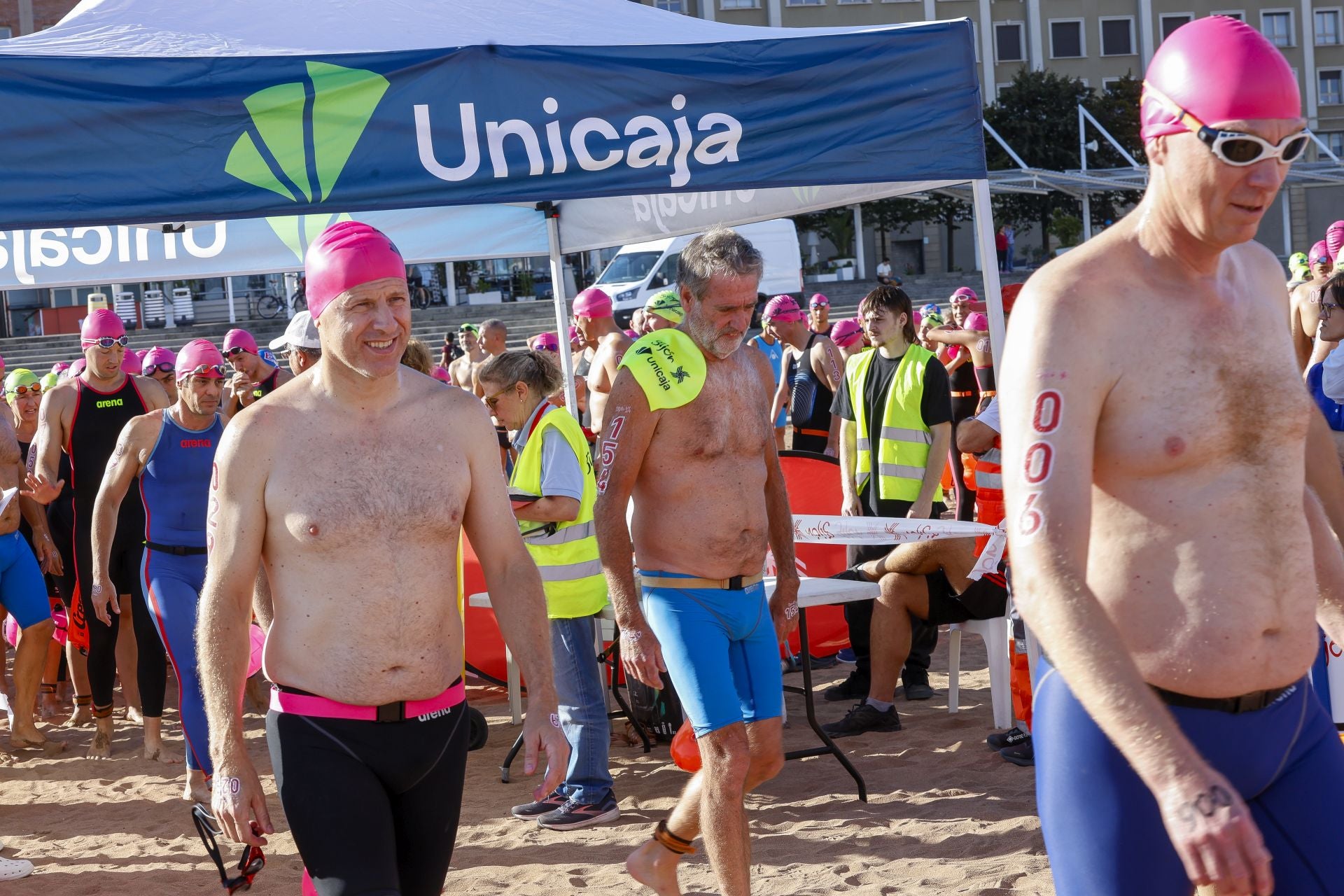 La Travesía a Nado Playas del Oeste de Gijón, en fotos