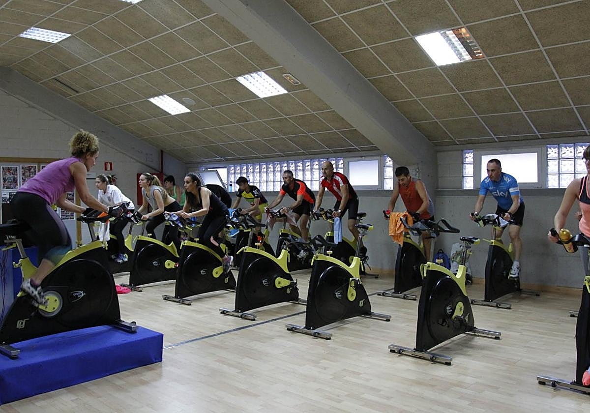 Actividad en el gimnasio del polideportivo del Quirinal.