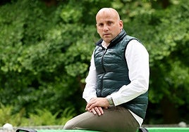 Javi Rozada, en su entrevista a LA VOZ DE AVILÉS en Oviedo tras conseguir el ascenso a Primera RFEF con el Real Avilés.