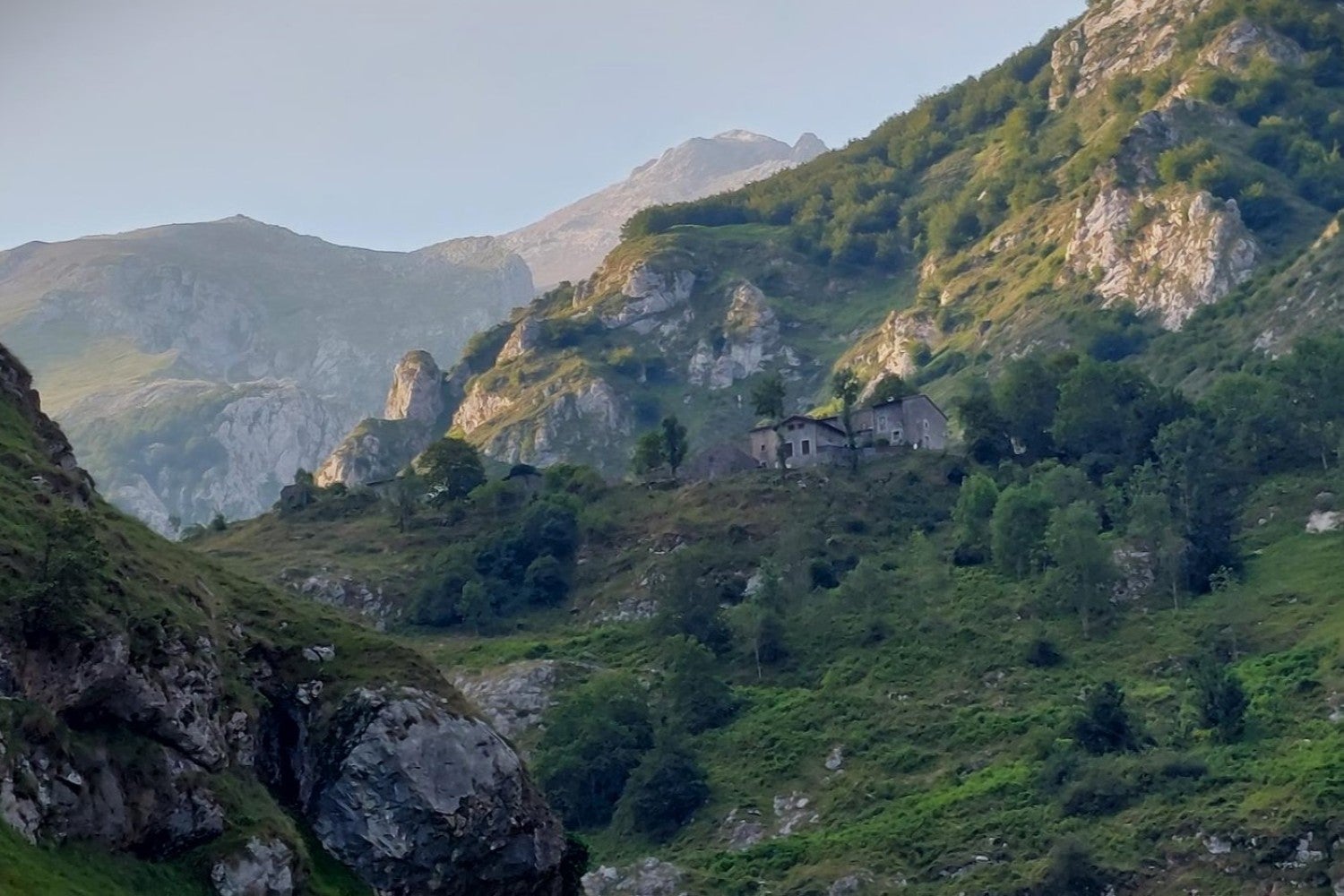 Llegando a Bulnes de arriba.