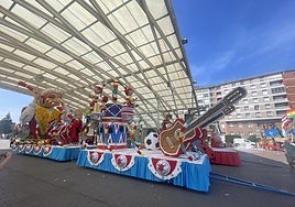 Las carrozas ya preparadas en la losa de Renfe.