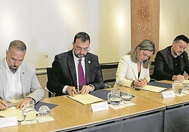 José Manuel Zapico, Adrián Barbón, María Calvo y Javier Fernández Lanero.