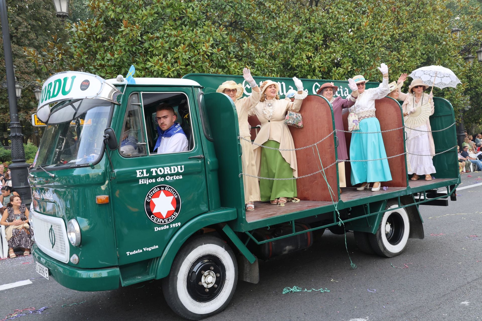 El desfile del Día de América en Asturias 2025, en imágenes
