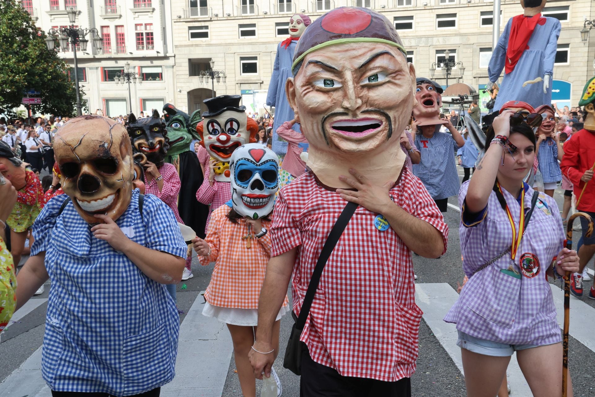 El desfile del Día de América en Asturias 2025, en imágenes