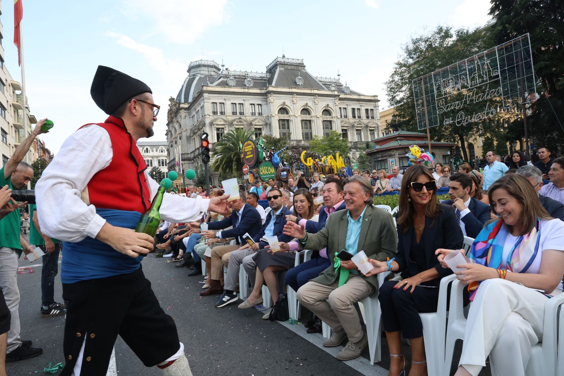 El desfile del Día de América en Asturias 2025, en imágenes