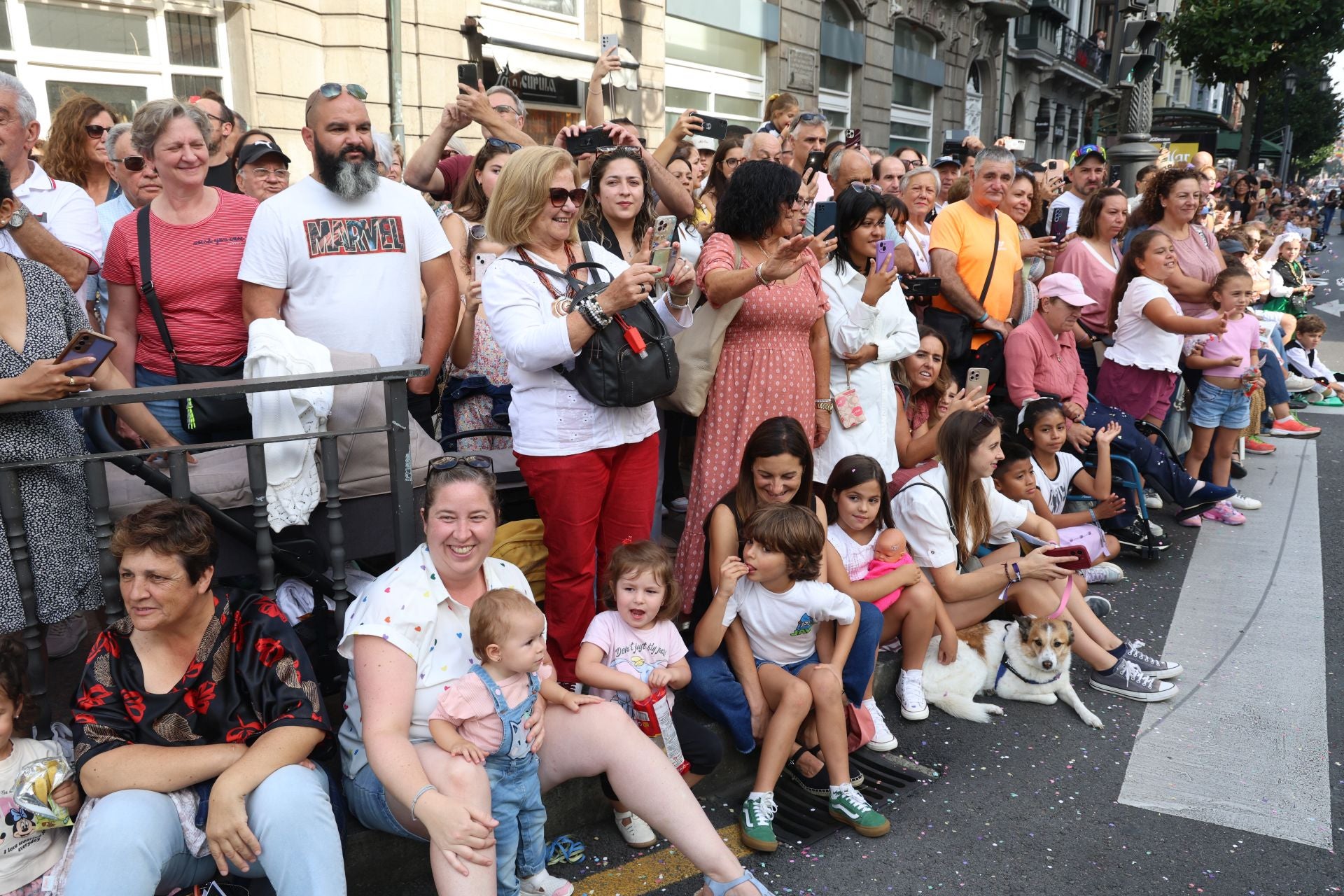 El desfile del Día de América en Asturias 2025, en imágenes