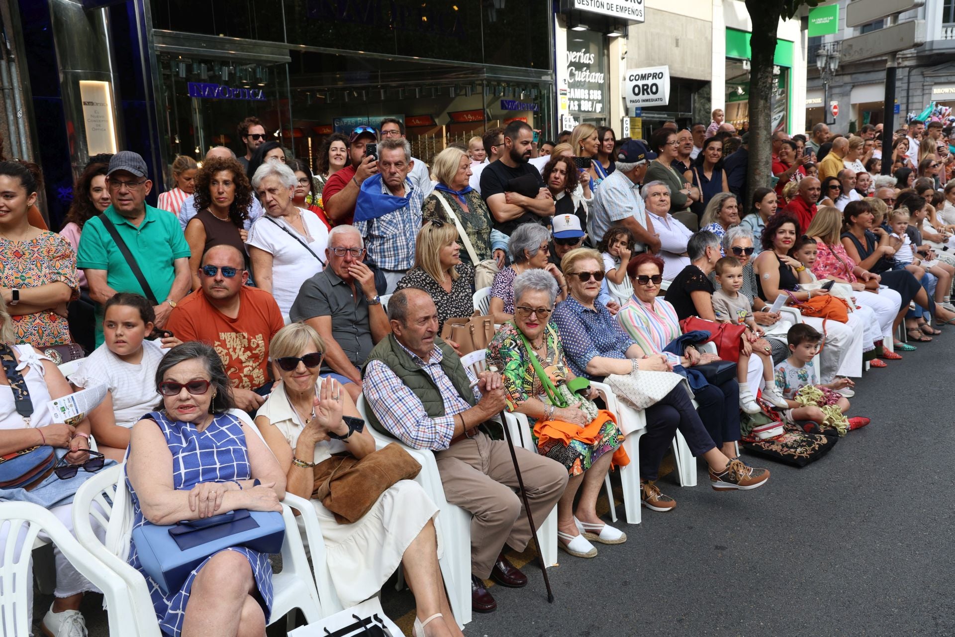 El desfile del Día de América en Asturias 2025, en imágenes