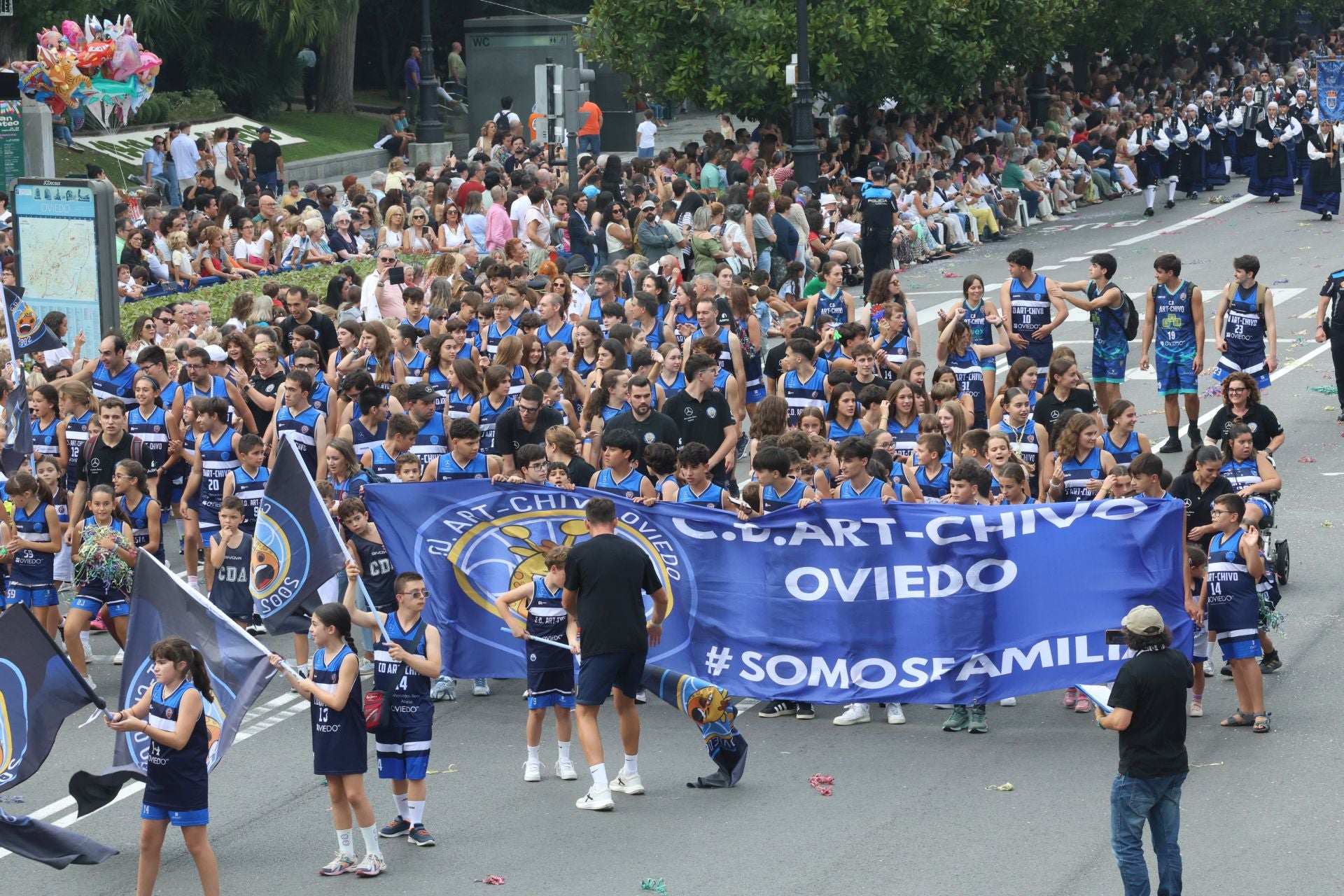 El desfile del Día de América en Asturias 2025, en imágenes