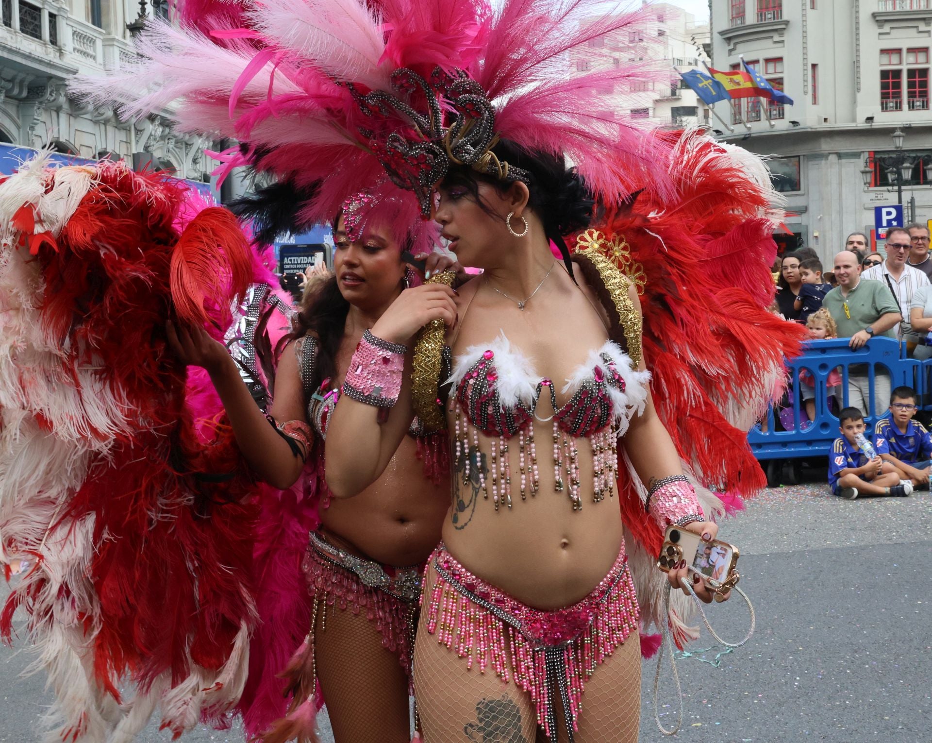El desfile del Día de América en Asturias 2025, en imágenes
