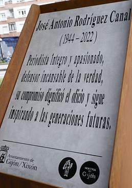 Imagen - Placa en memoria de José Antonio Rodríguez Canal.
