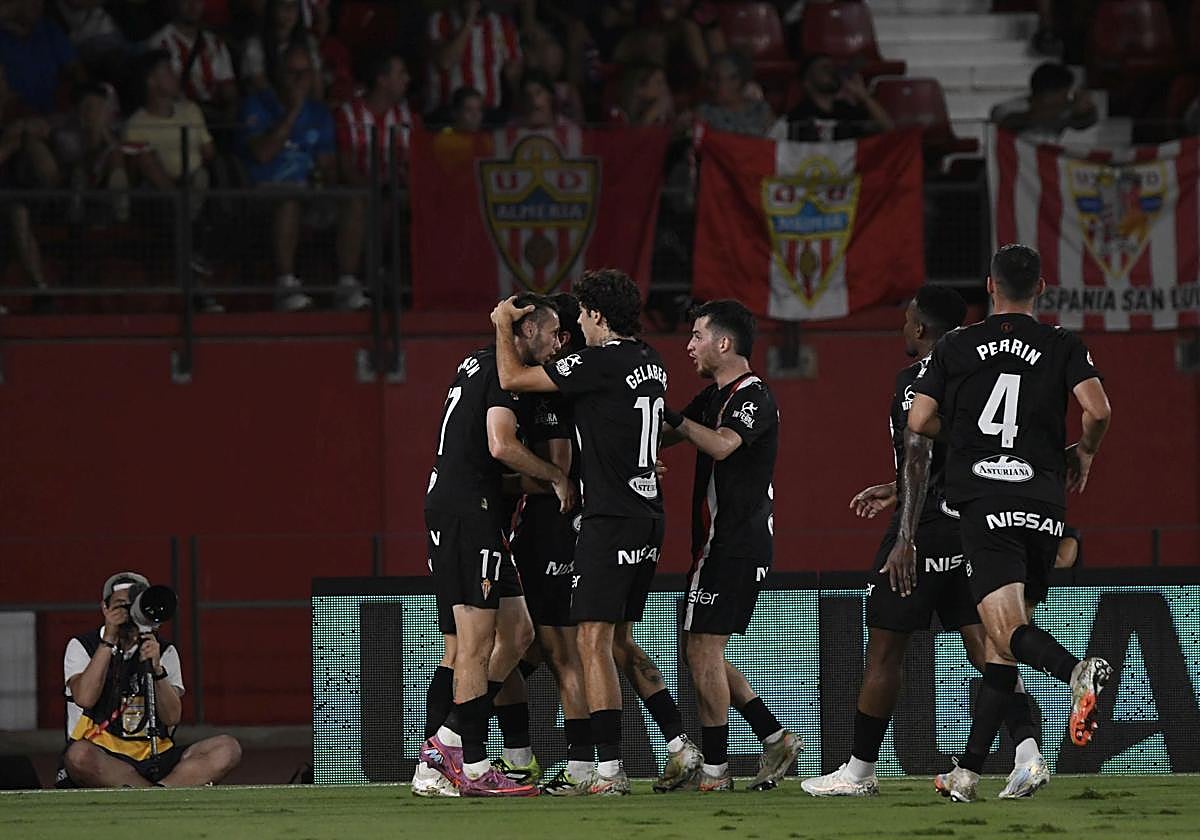 Almería 2 - 1 Sporting de Gijón | El árbitro desquicia al Sporting en Almería
