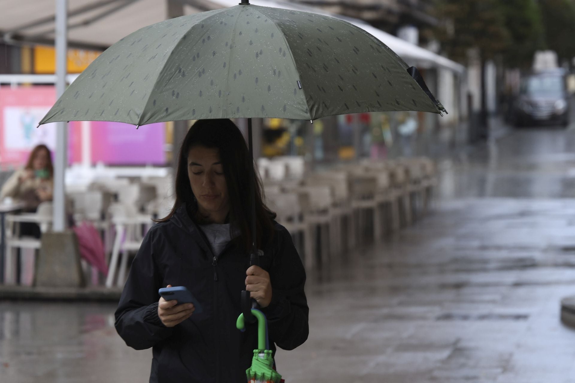 Lluvia, frío y viento: las imágenes de cómo Asturias da la bienvenida al otoño