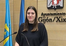 La portavoz municipal de Podemos, Olaya Suárez, este lunes, en la sala de prensa del Ayuntamiento.