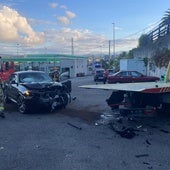 Un conductor resulta herido tras empotrar su coche contra una grúa en La Corredoria, en Oviedo