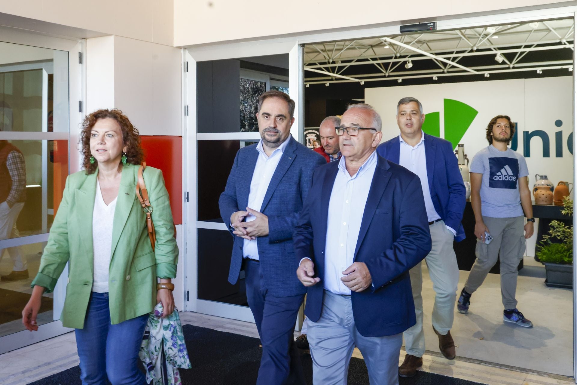 Agropec abre sus puertas