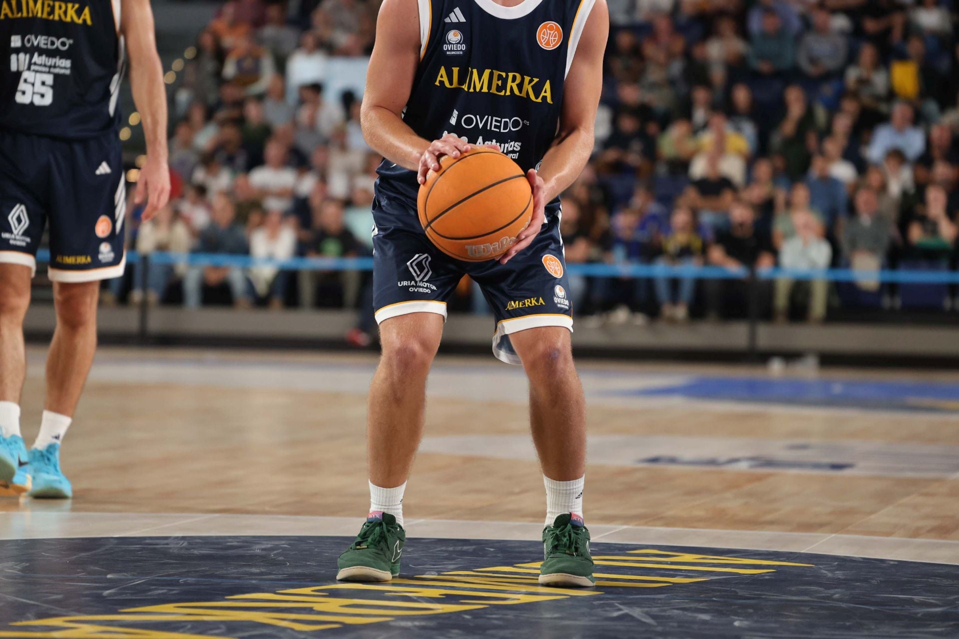 El Alimerka Oviedo Baloncesto debuta con derrota en el Palacio de los Deportes