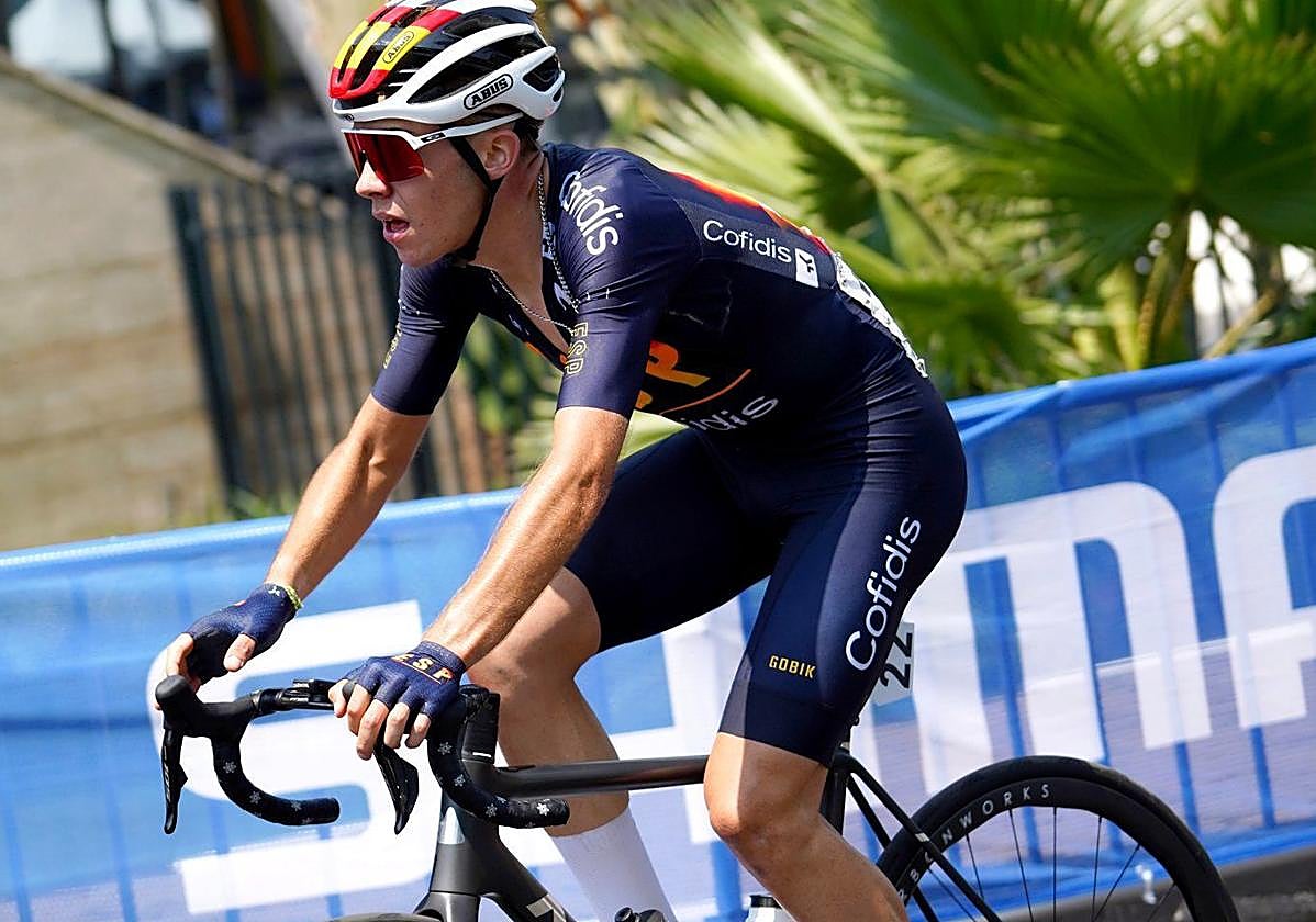 El ciclista lavianés Benjamín Noval.