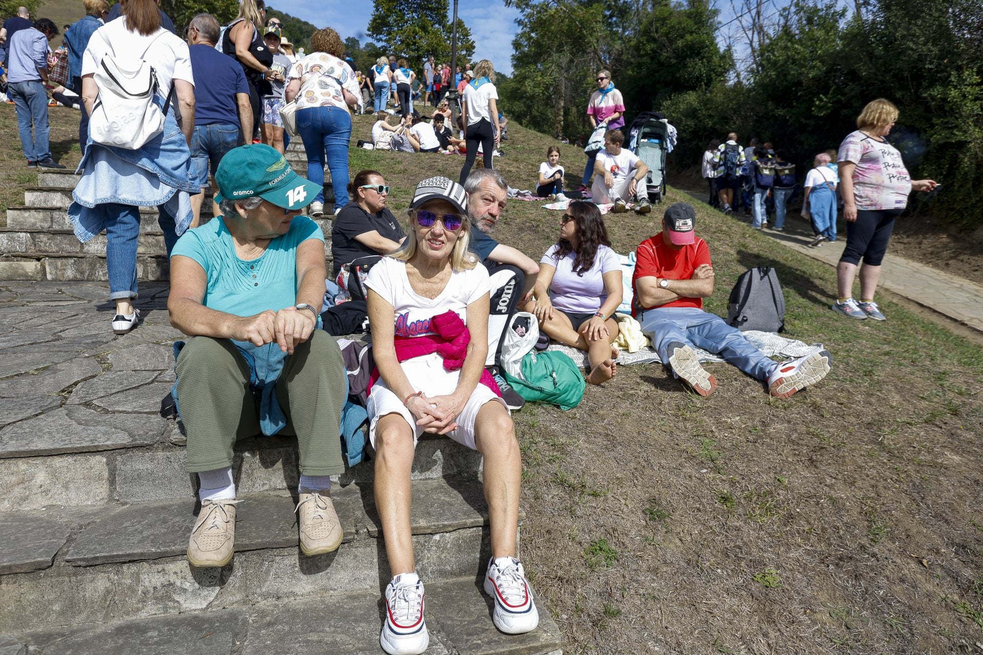 Los Mártires de Valdecuna llenan Mieres de tradición y celebración