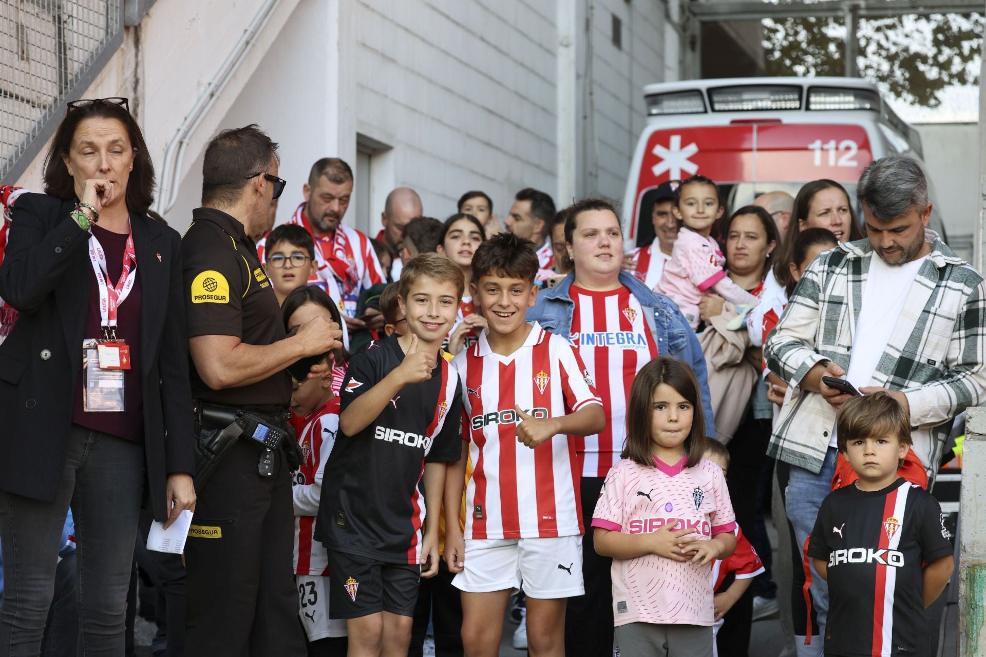 ¿Estuviste este domingo en El Molinón? ¡Búscate entre las fotos del Sporting-Albacete!