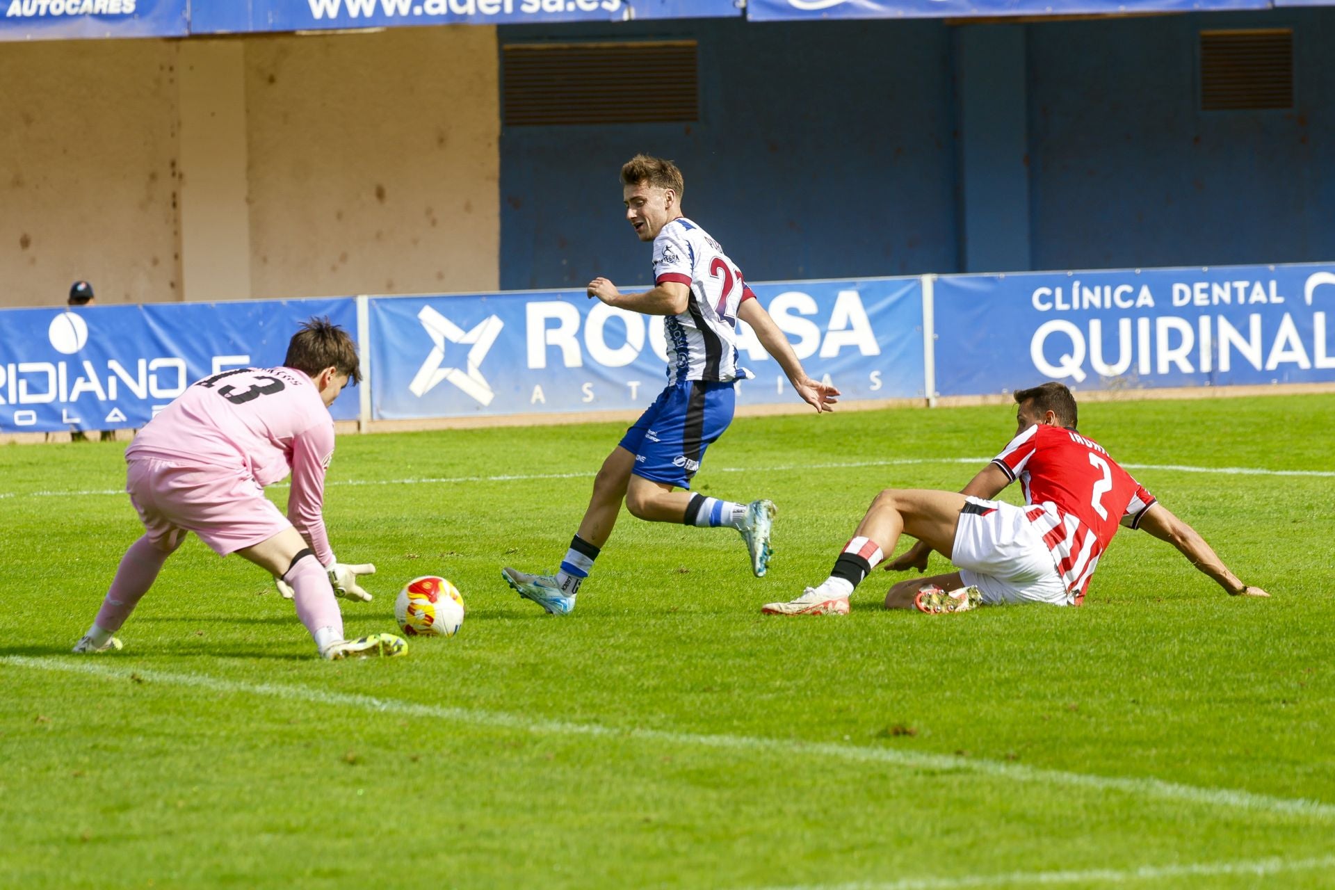 Las imágenes de la remontada del Real Avilés ante el Bilbao Athletic