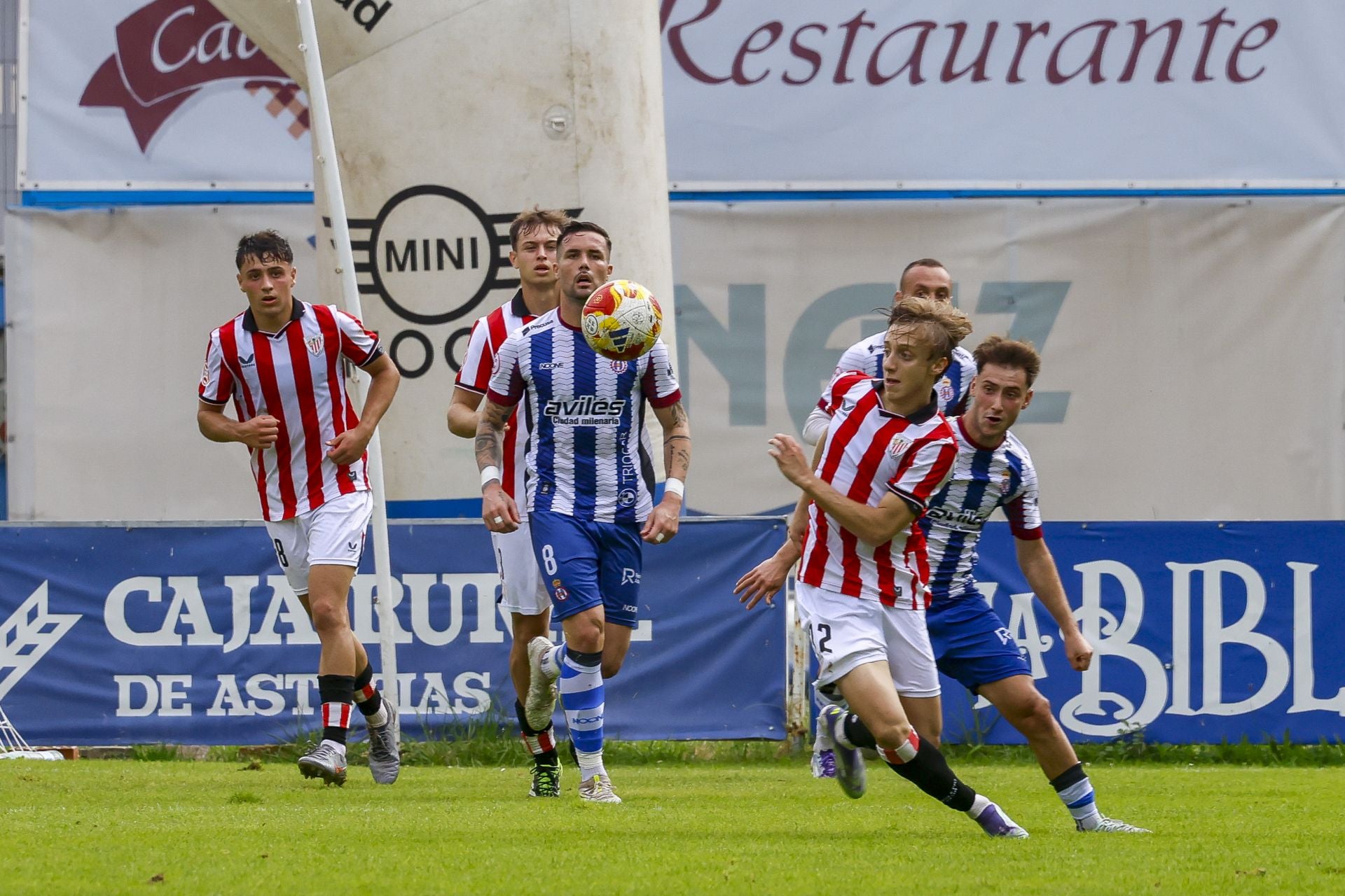 Las imágenes de la remontada del Real Avilés ante el Bilbao Athletic