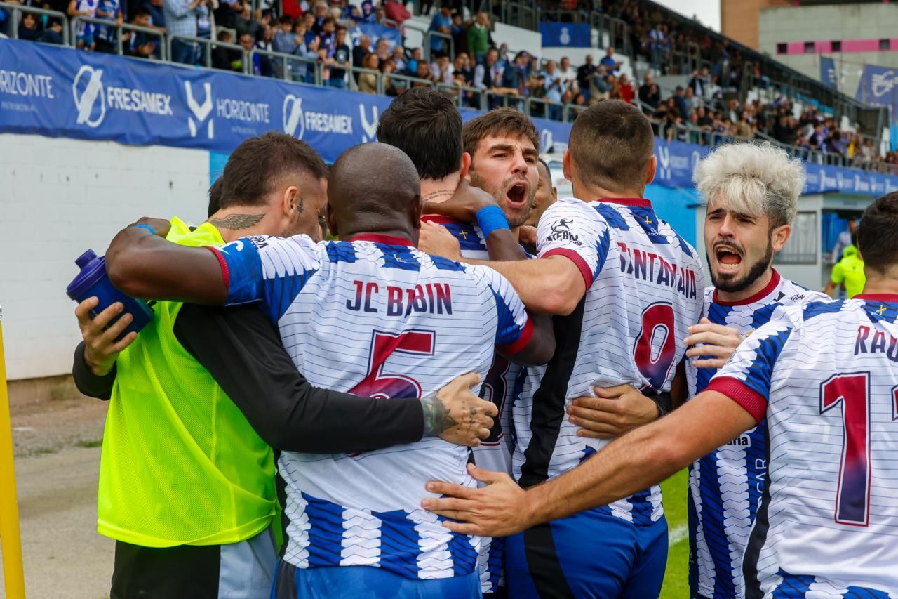 Las imágenes de la remontada del Real Avilés ante el Bilbao Athletic
