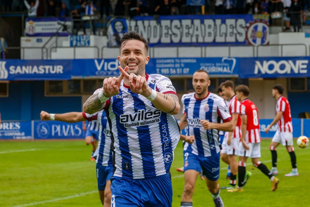 Las imágenes de la remontada del Real Avilés ante el Bilbao Athletic
