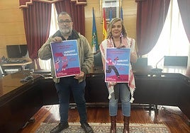 El alcalde Roberto García y la edil Marina Casero presentando las asambleas vecinales