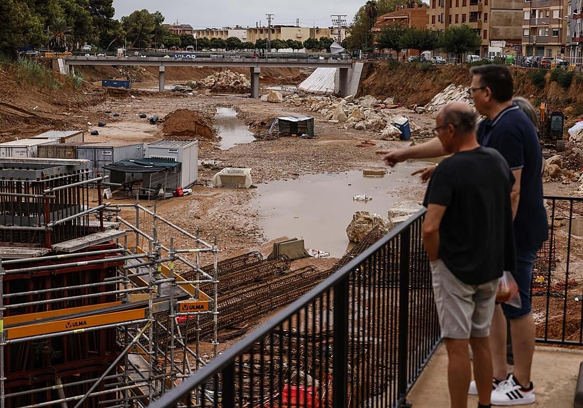 Barranco de La Saleta, en Aldaia tras su desbordamiento este lunes. Valencia espera las peores horas de la borrasca.