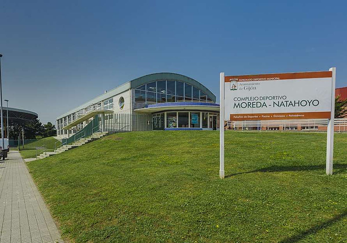 La piscina de Moreda, en Gijón.