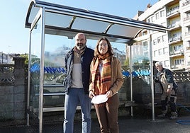 El técnico municipal, José Antonio Martínez, junto a la edil de Comercio y Hostelería, Movilidad y Transporte Público, Patricia Antuña.