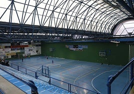 Una de las pistas del Polideportivo Jenaro Fernández Diego de Luanco